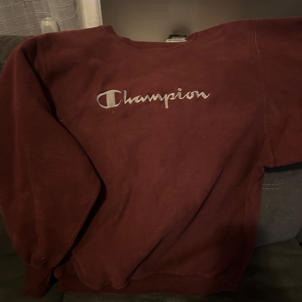 Champion - Picture 6 of 8
